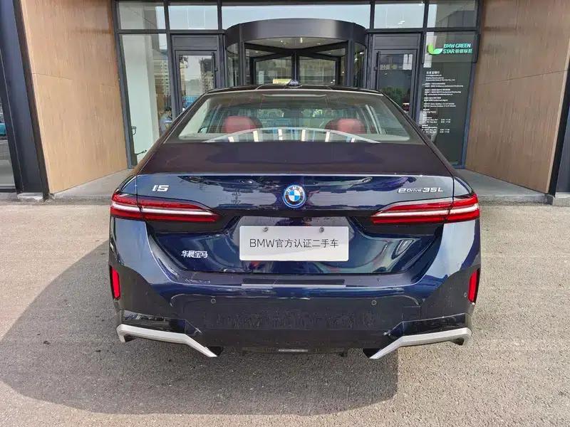 BMW i5 2025 eDrive35L Luxury Package — миниатюра 6