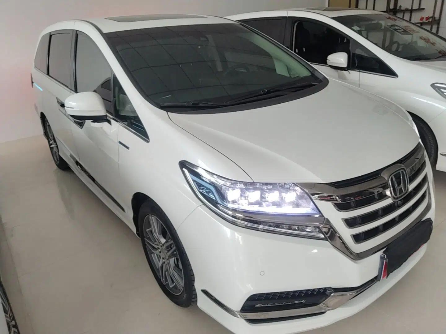 Honda Elysion 2019 2.0L Hybrid Supreme Edition — миниатюра 3