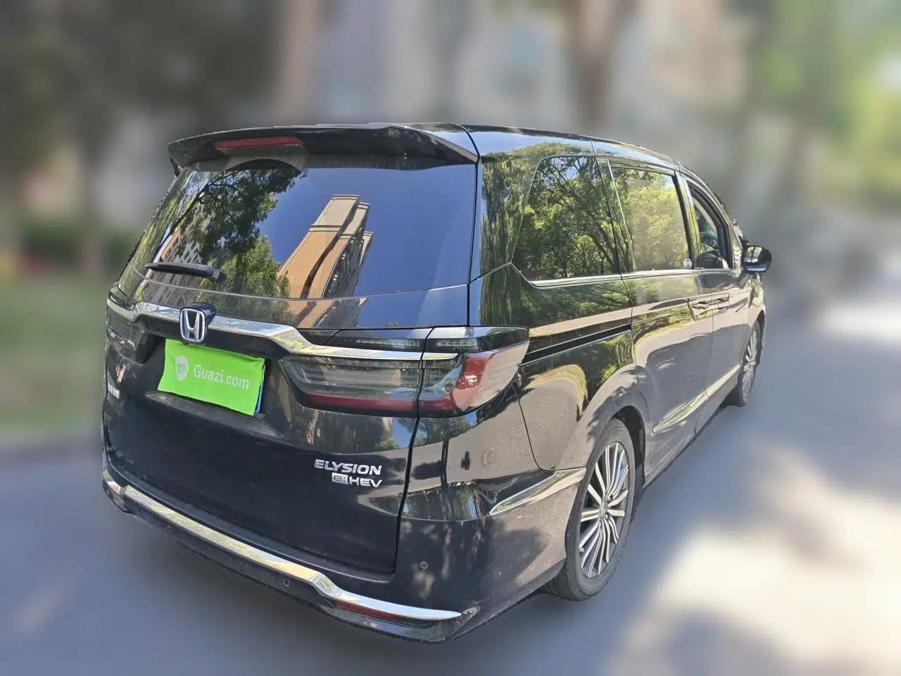 Honda Elysion 2022 2.0L eHEV Luxury First Edition — миниатюра 6