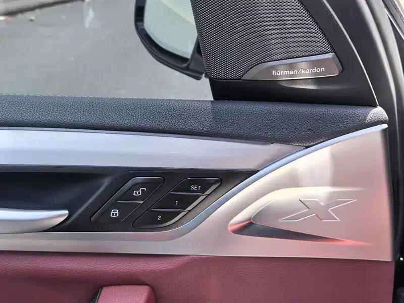 BMW iX3 2024 Pioneer Edition — миниатюра 7