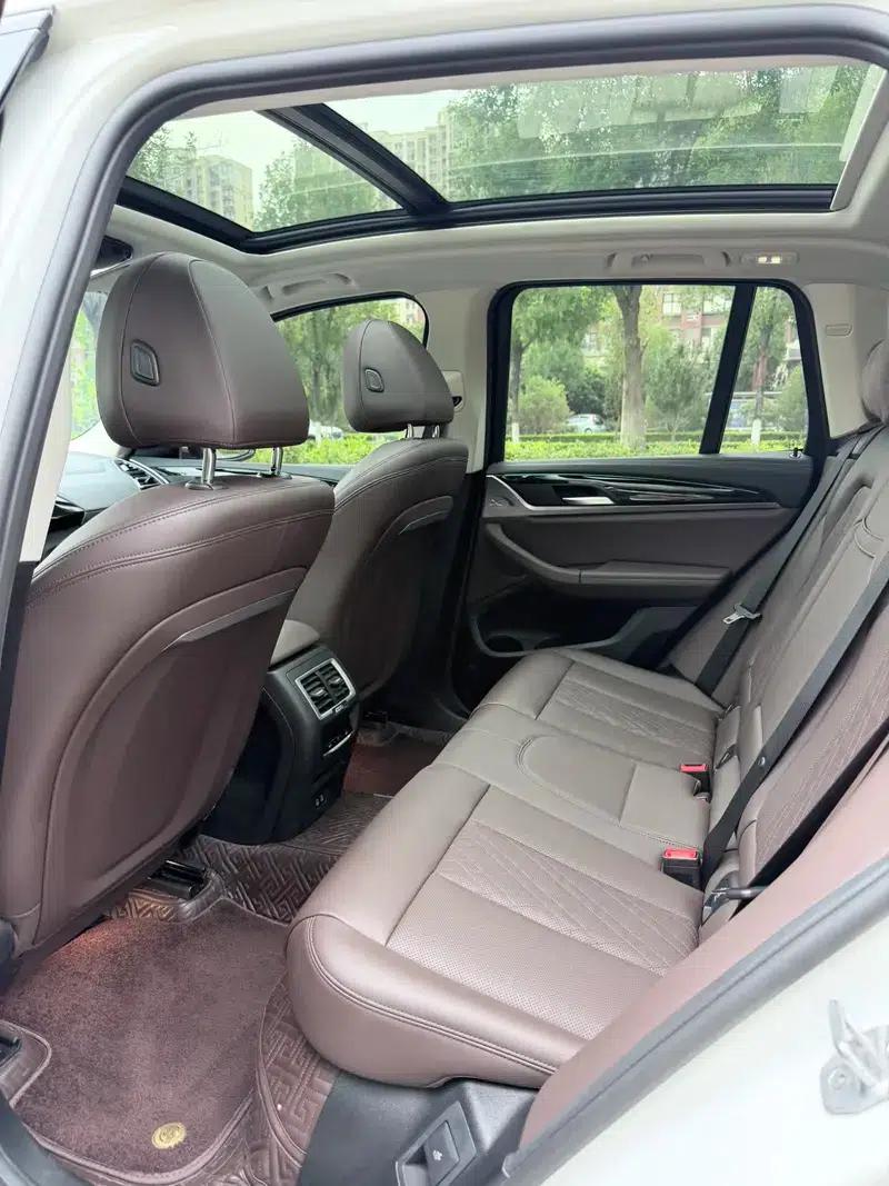BMW iX3 2024 Leading Edition — миниатюра 12