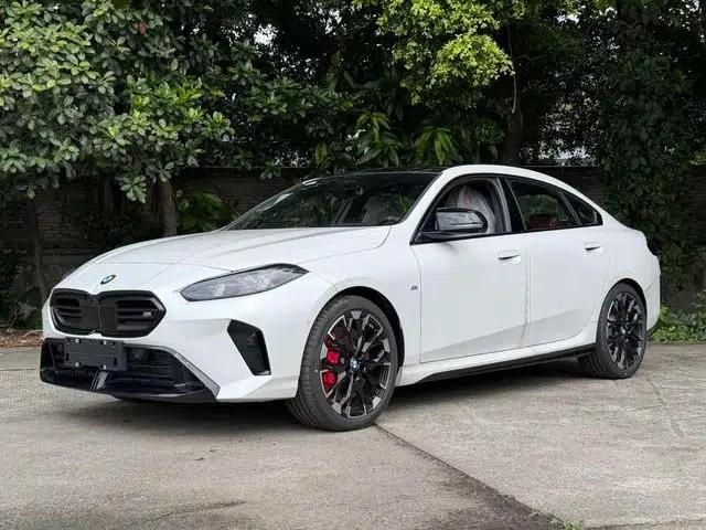 BMW 2 Series 2025 M235L