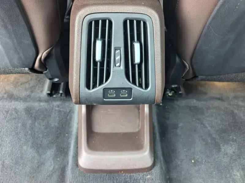 BMW iX1 2025 eDrive25L M Sport Package — миниатюра 18