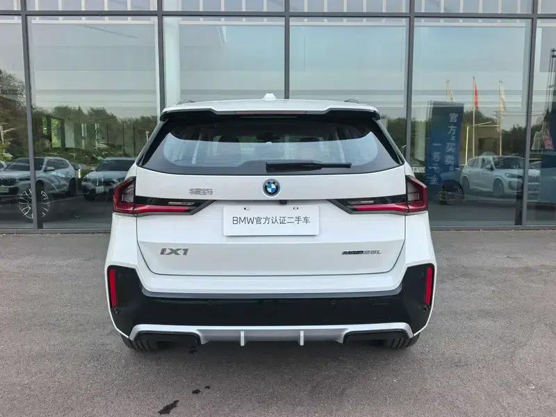 BMW iX1 2025 eDrive25L M Sport Package — миниатюра 4