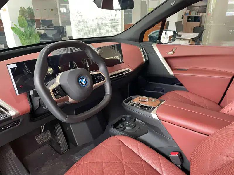 BMW iX 2023 xDrive40 — миниатюра 10