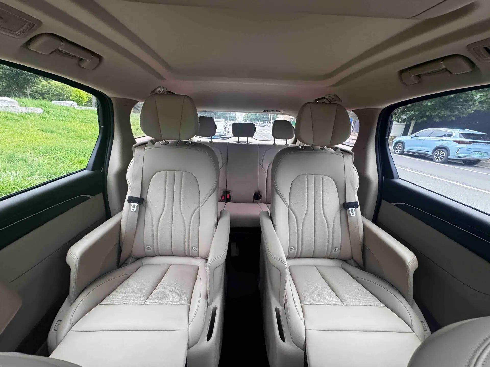 Buick GL8 New Energy 2025 Lu Shang Luxury Edition 7-Seater — миниатюра 34