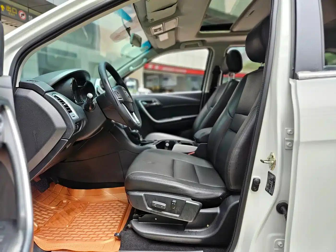 Yusheng S350 2013 2.4T Automatic 2WD Diesel Super Luxury 5-Seater — миниатюра 5