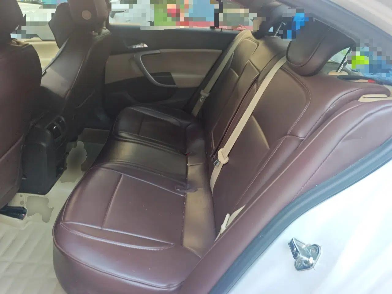 Buick Regal 2014 2.0L Leading Fashion Edition — миниатюра 17