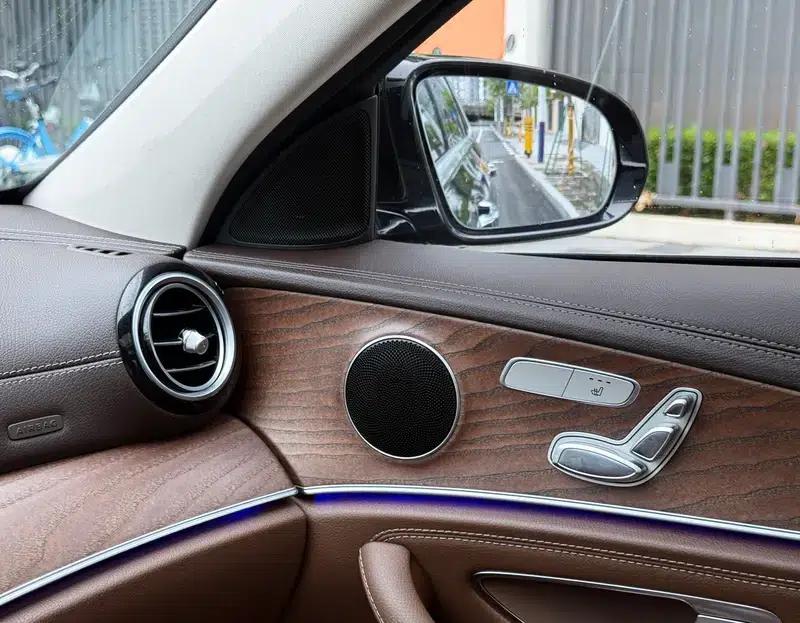 Mercedes-Benz E-Class PHEV 2022 Facelift E 350 e L Sedan — миниатюра 15