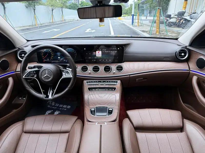 Mercedes-Benz E-Class PHEV 2022 Facelift E 350 e L Sedan — миниатюра 21