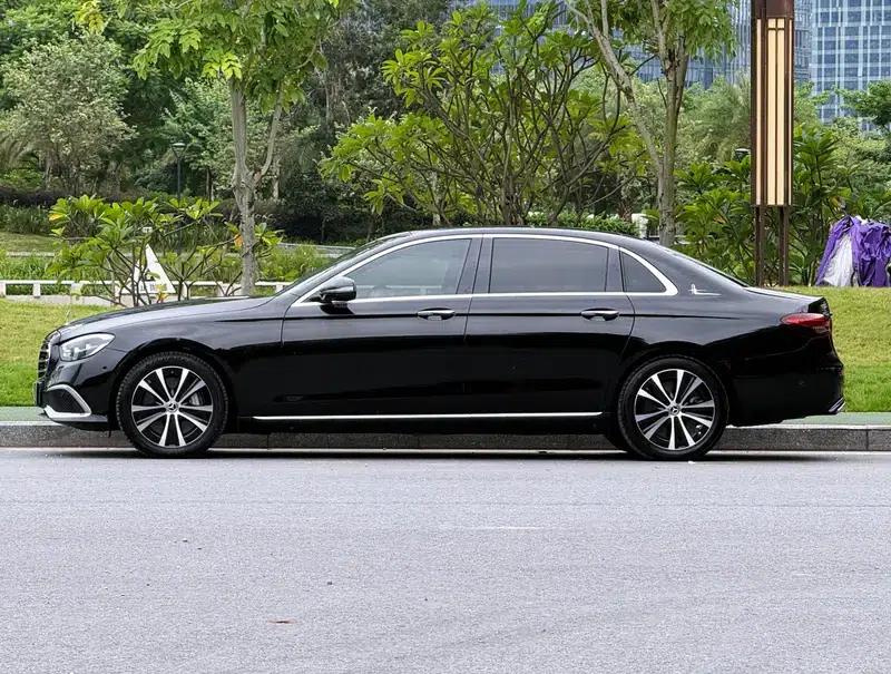Mercedes-Benz E-Class PHEV 2022 Facelift E 350 e L Sedan — миниатюра 4