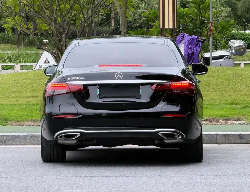 Mercedes-Benz E-Class PHEV 2022 Facelift E 350 e L Sedan — миниатюра 6