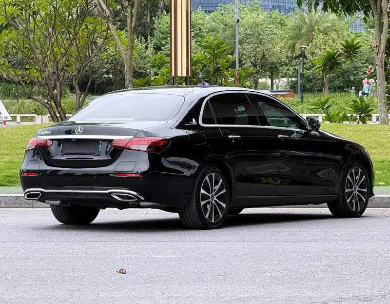 Mercedes-Benz E-Class PHEV 2022 Facelift E 350 e L Sedan — миниатюра 7