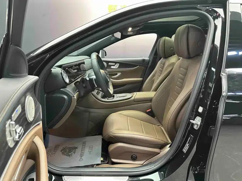 Mercedes-Benz E-Class PHEV 2023 E 350 e L Sport Sedan — миниатюра 7