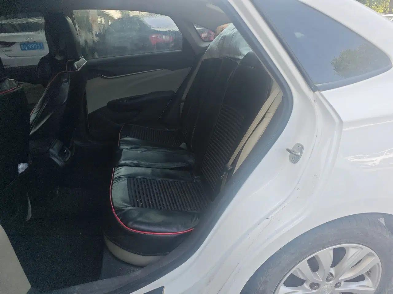 Buick GT 2021 Exemplar 1.5L Automatic Elite Version — миниатюра 17