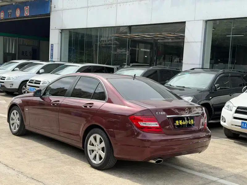 Mercedes-Benz C-Class 2011 C 180K Classic — миниатюра 4