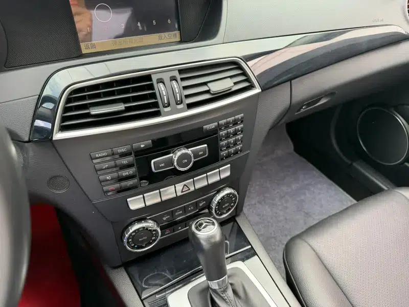 Mercedes-Benz C-Class 2011 C 180K Classic — миниатюра 7