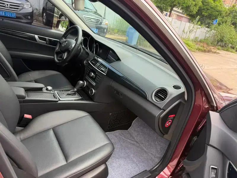 Mercedes-Benz C-Class 2011 C 180K Classic — миниатюра 9