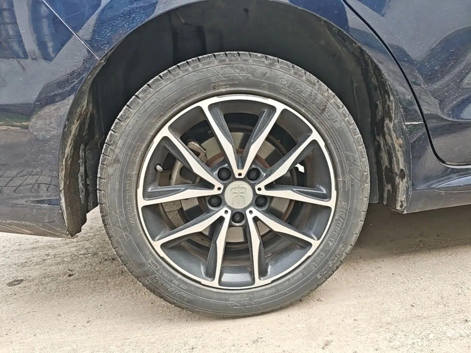 BYD Song MAX 2018 1.5T Automatic Smart Connect Elite Model with 6 Seats — миниатюра 11