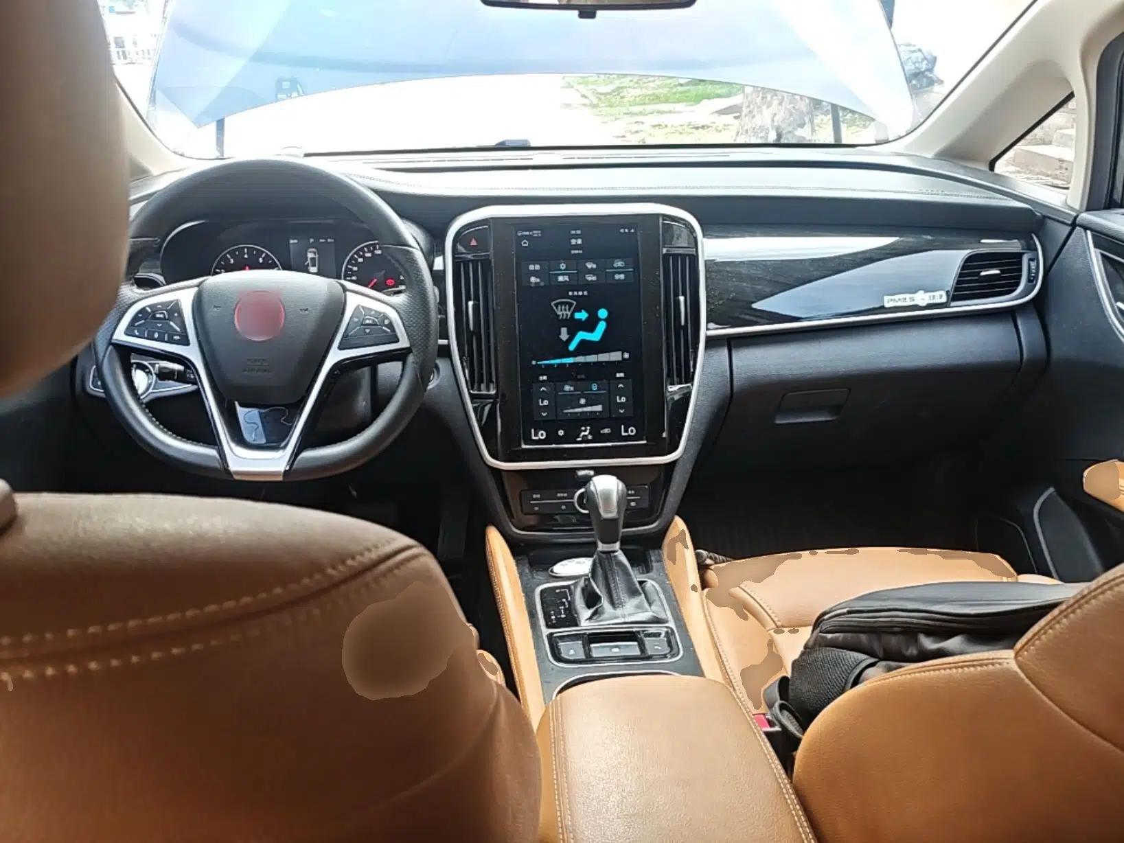 BYD Song MAX 2018 1.5T Automatic Smart Connect Elite Model with 6 Seats — миниатюра 12