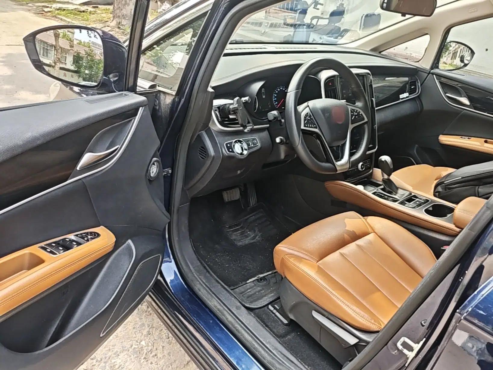BYD Song MAX 2018 1.5T Automatic Smart Connect Elite Model with 6 Seats — миниатюра 18