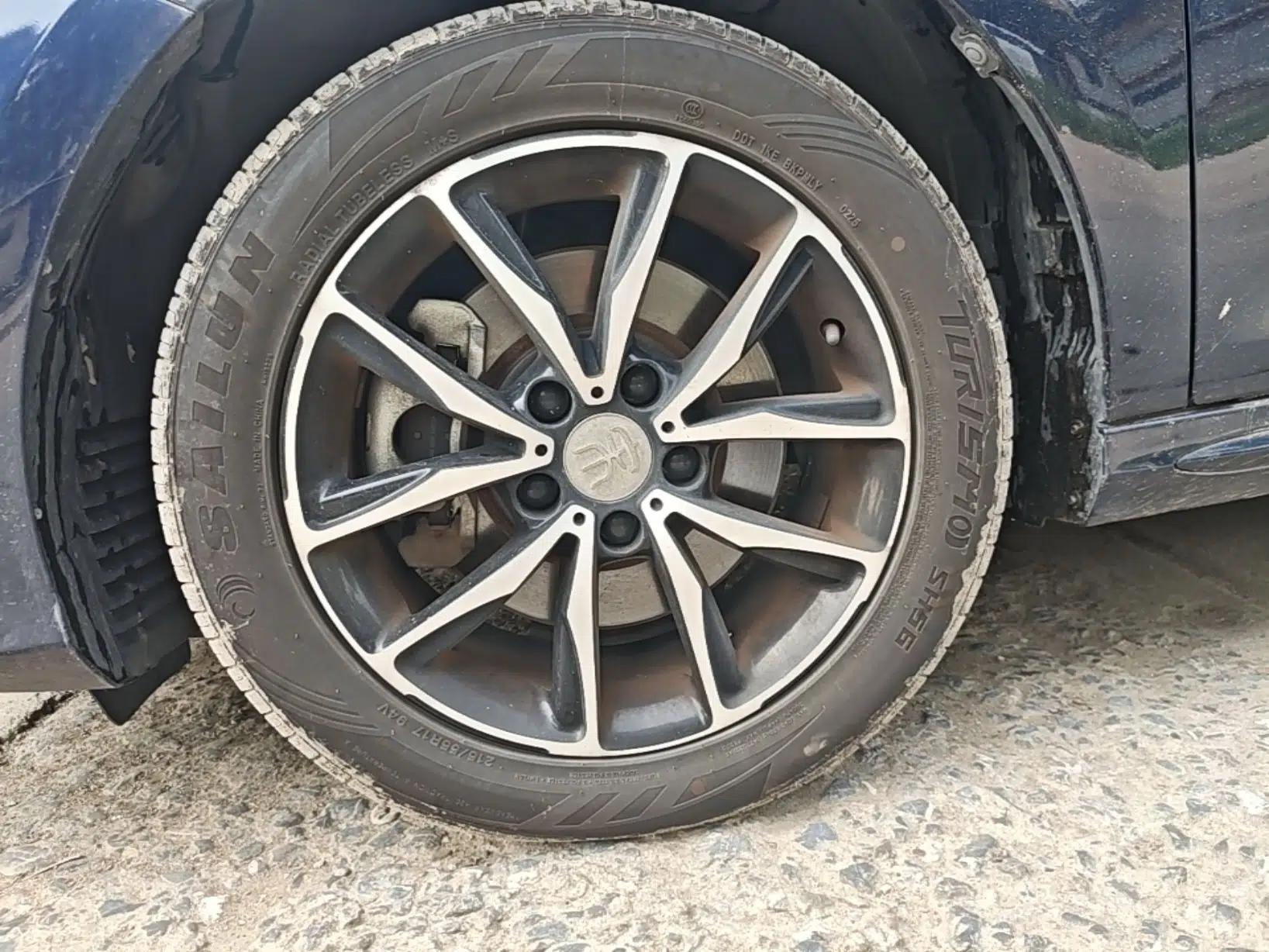 BYD Song MAX 2018 1.5T Automatic Smart Connect Elite Model with 6 Seats — миниатюра 10