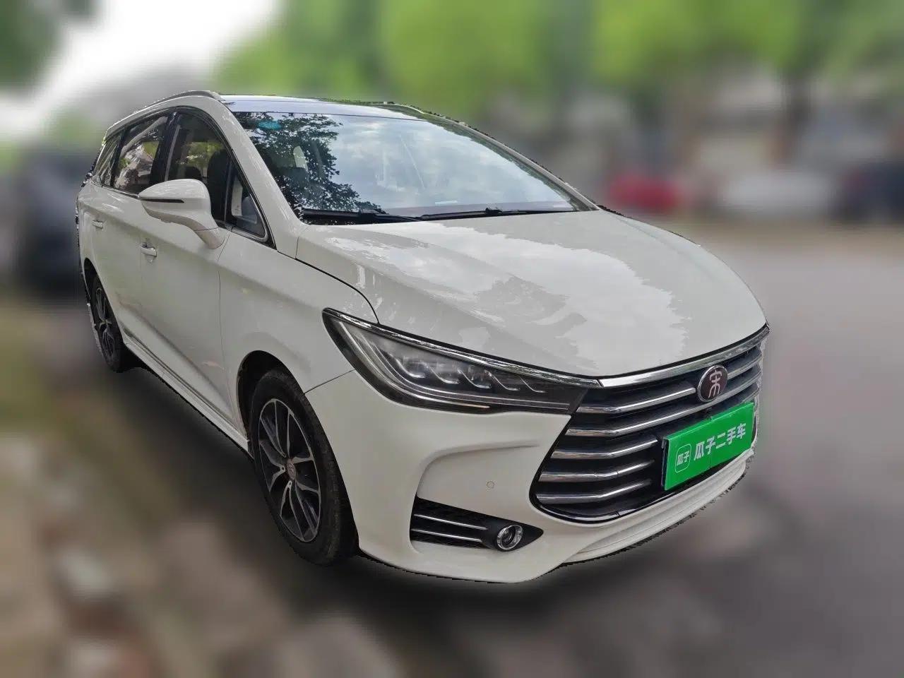 BYD Song MAX 2017 1.5T Automatic Smart Connect Prestige 7-Seater — миниатюра 3