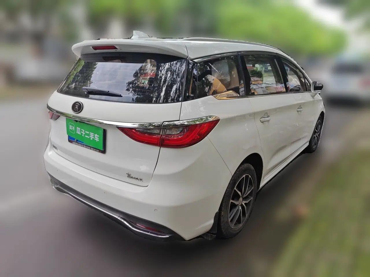 BYD Song MAX 2017 1.5T Automatic Smart Connect Prestige 7-Seater — миниатюра 6