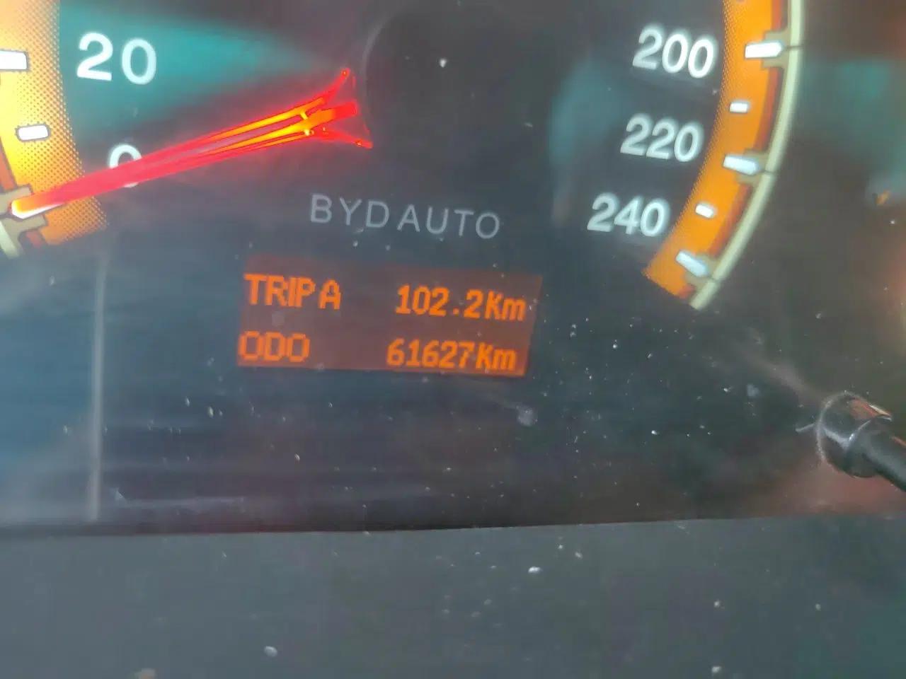 BYD F3 2015 Energy-Efficient Model 1.5L Manual Comfort Edition — миниатюра 12