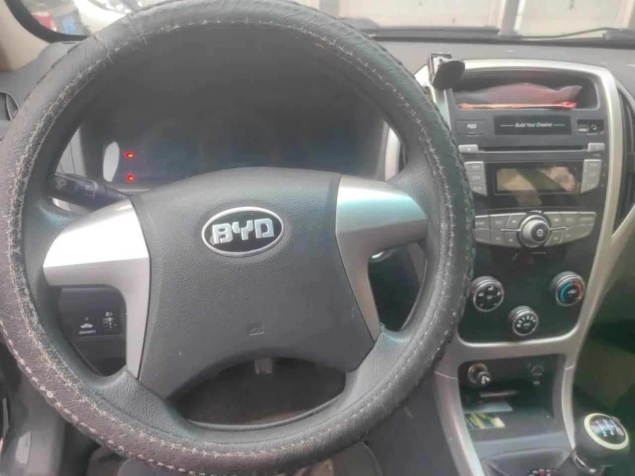 BYD F3 2015 Energy-Efficient Model 1.5L Manual Comfort Edition — миниатюра 10