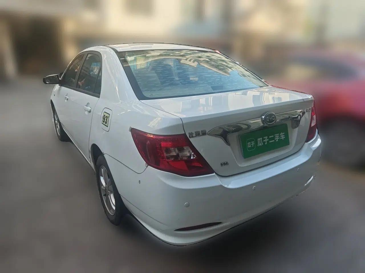 BYD F3 2014 1.5L Manual Luxury Model — миниатюра 4