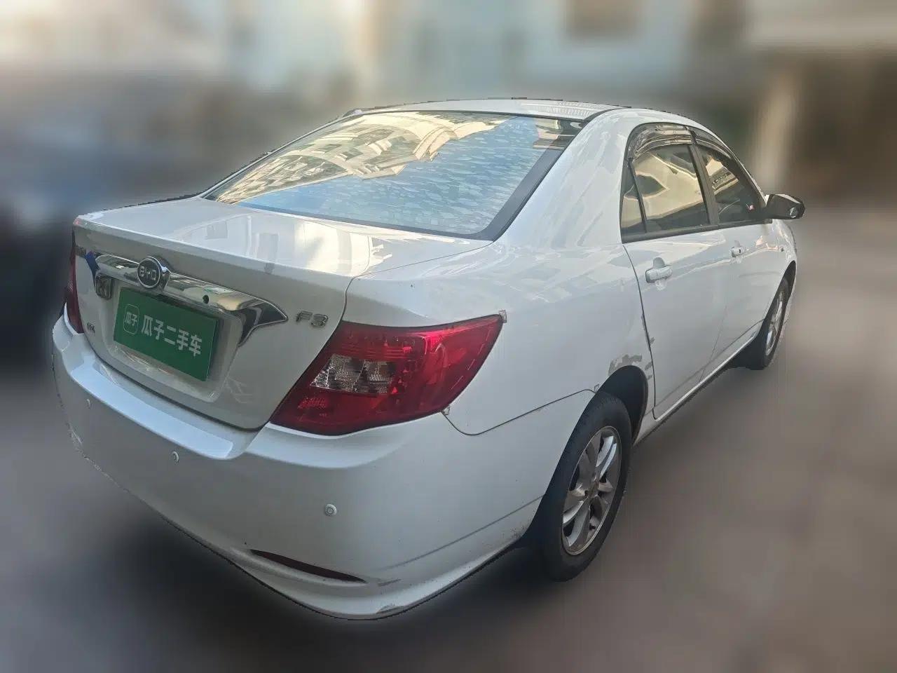 BYD F3 2014 1.5L Manual Luxury Model — миниатюра 6