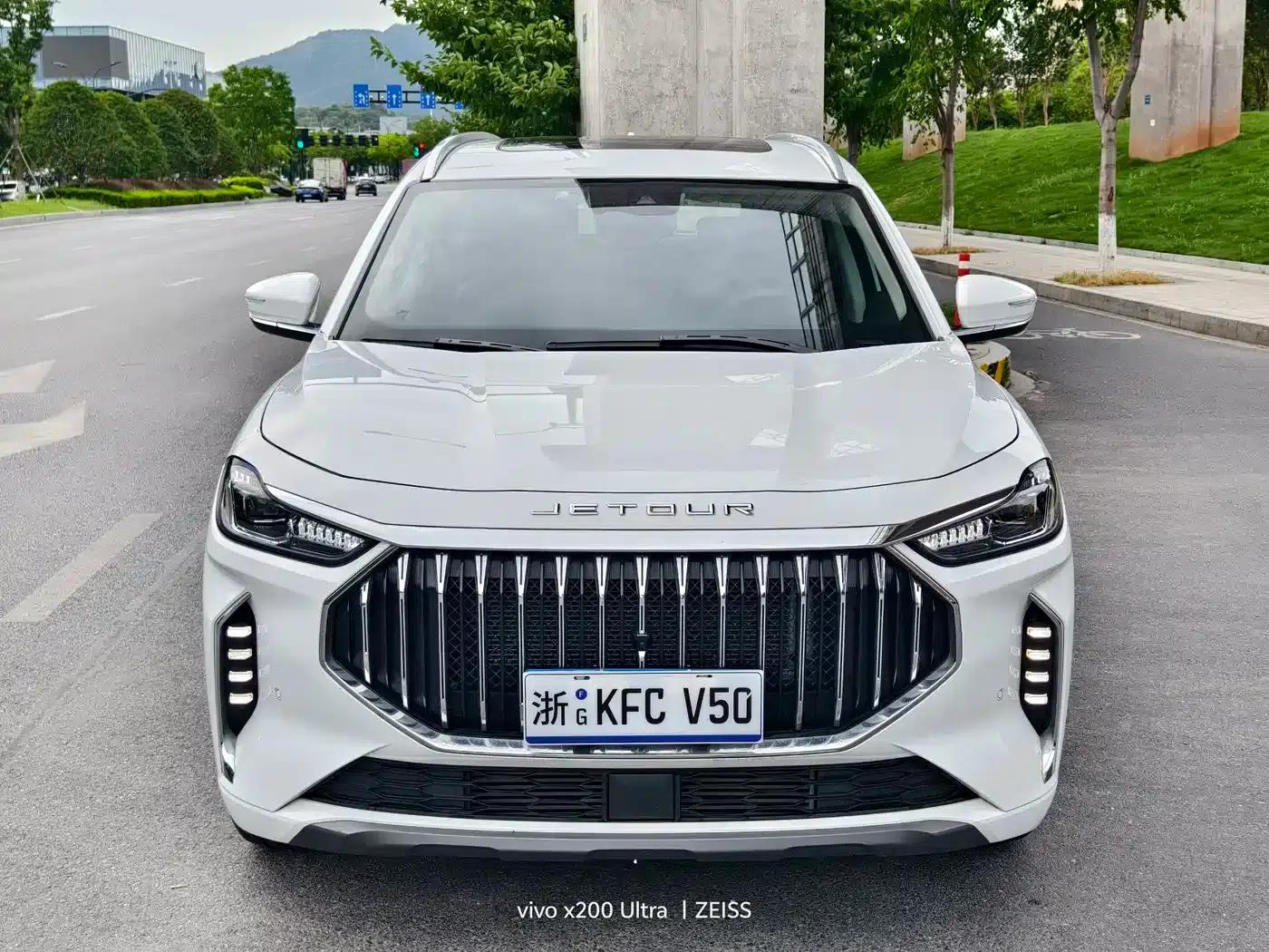 Jetour X70 PLUS 2023 1.6T DCT Strongman PRO 7-seater — миниатюра 2
