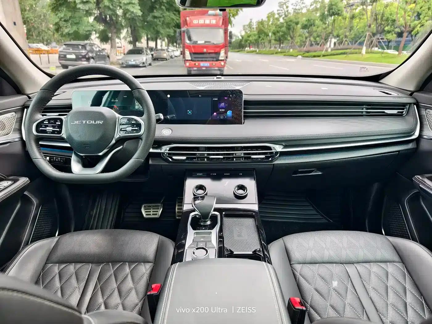 Jetour X70 PLUS 2023 1.6T DCT Strongman PRO 7-seater — миниатюра 6