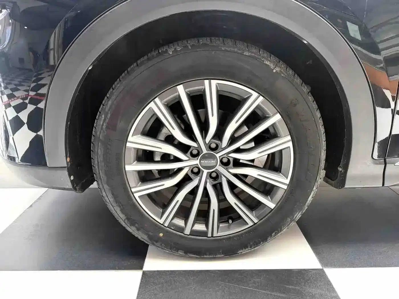 Jetour X70 PLUS 2023 1.5T DCT Warrior PLUS 7-seater — миниатюра 7