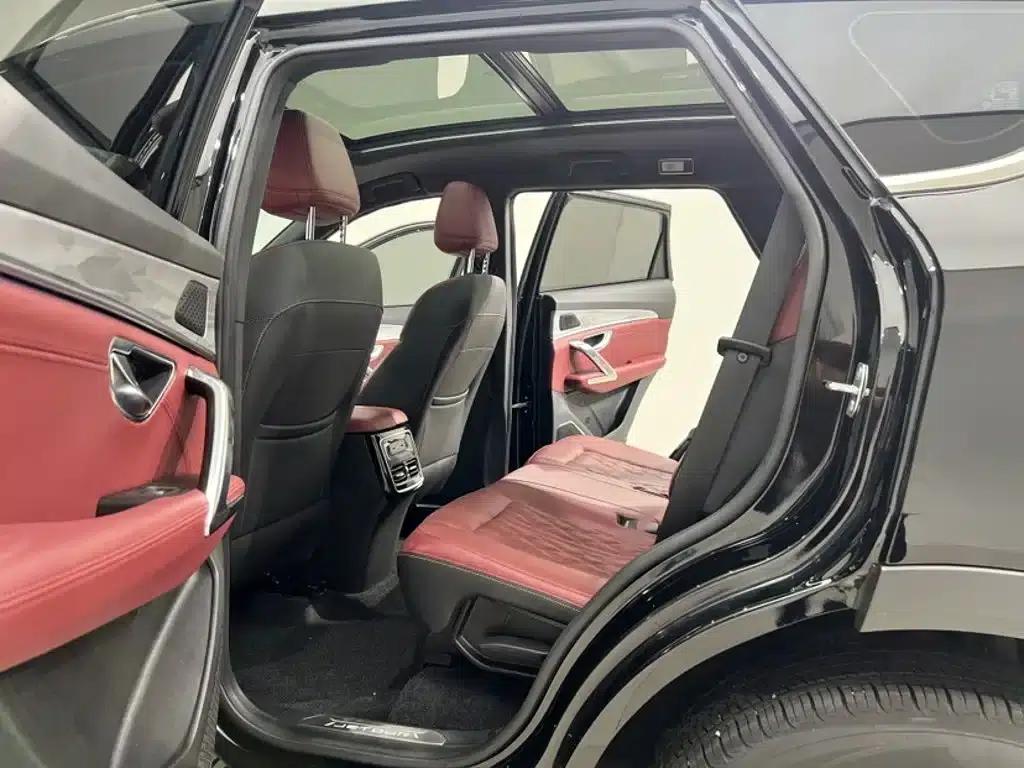 Jetour X70 PLUS 2023 1.5T DCT Warrior PLUS 5-seater — миниатюра 9
