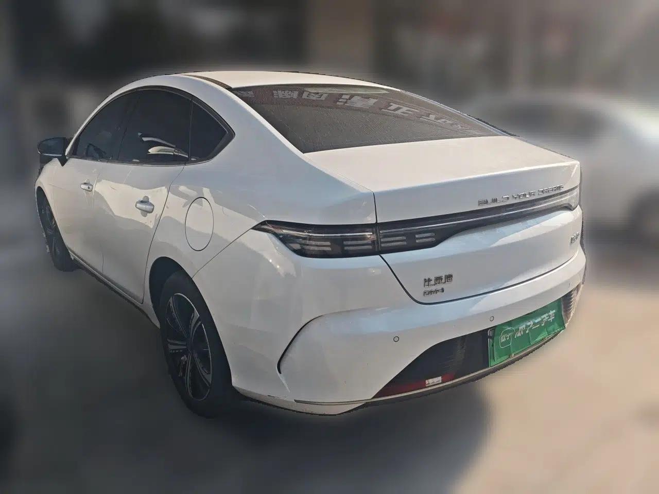 BYD Destroyer 05 2022 DM-i 120KM Prestige Model — миниатюра 4