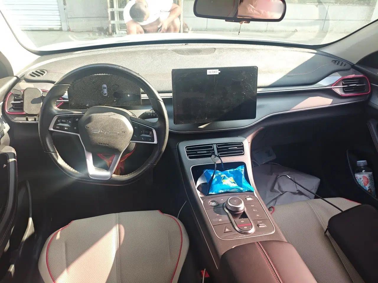 BYD Destroyer 05 2022 DM-i 120KM Prestige Model — миниатюра 9