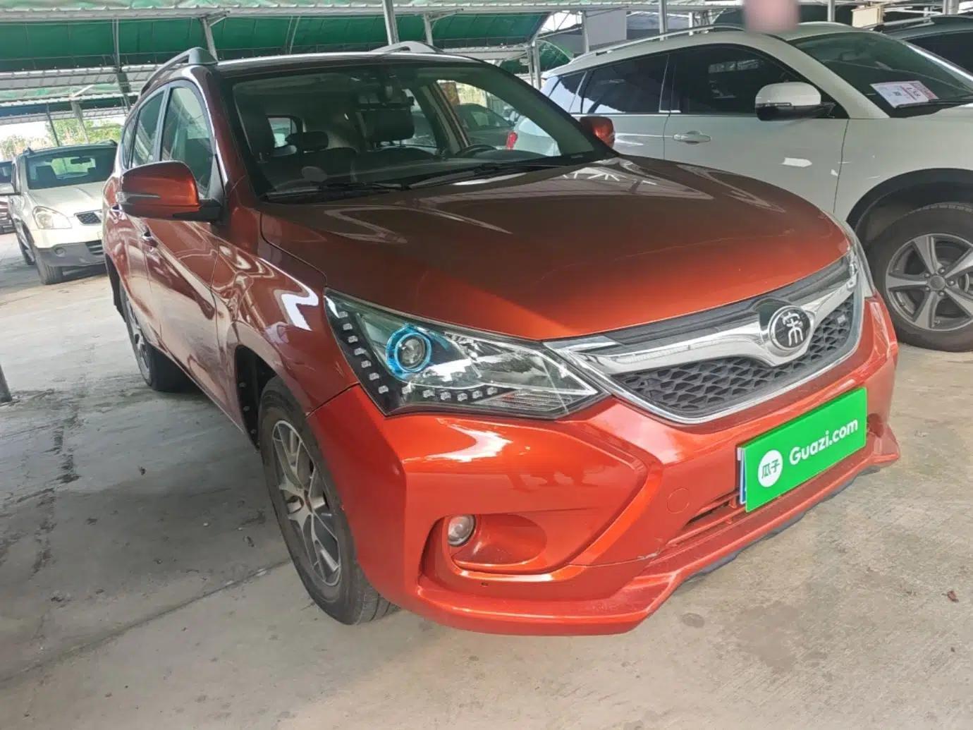 BYD Song 2016 Gaishi Edition 1.5TI Manual Leading Model — миниатюра 3