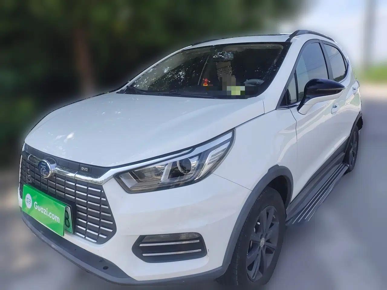 BYD Yuan New Energy 2018 EV360 Smart Connect Cool Edition — миниатюра 1