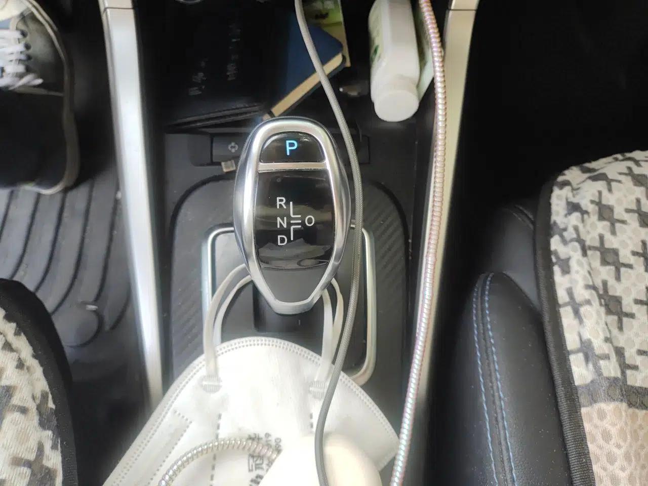 BYD Yuan New Energy 2018 EV360 Smart Connect Cool Edition — миниатюра 14