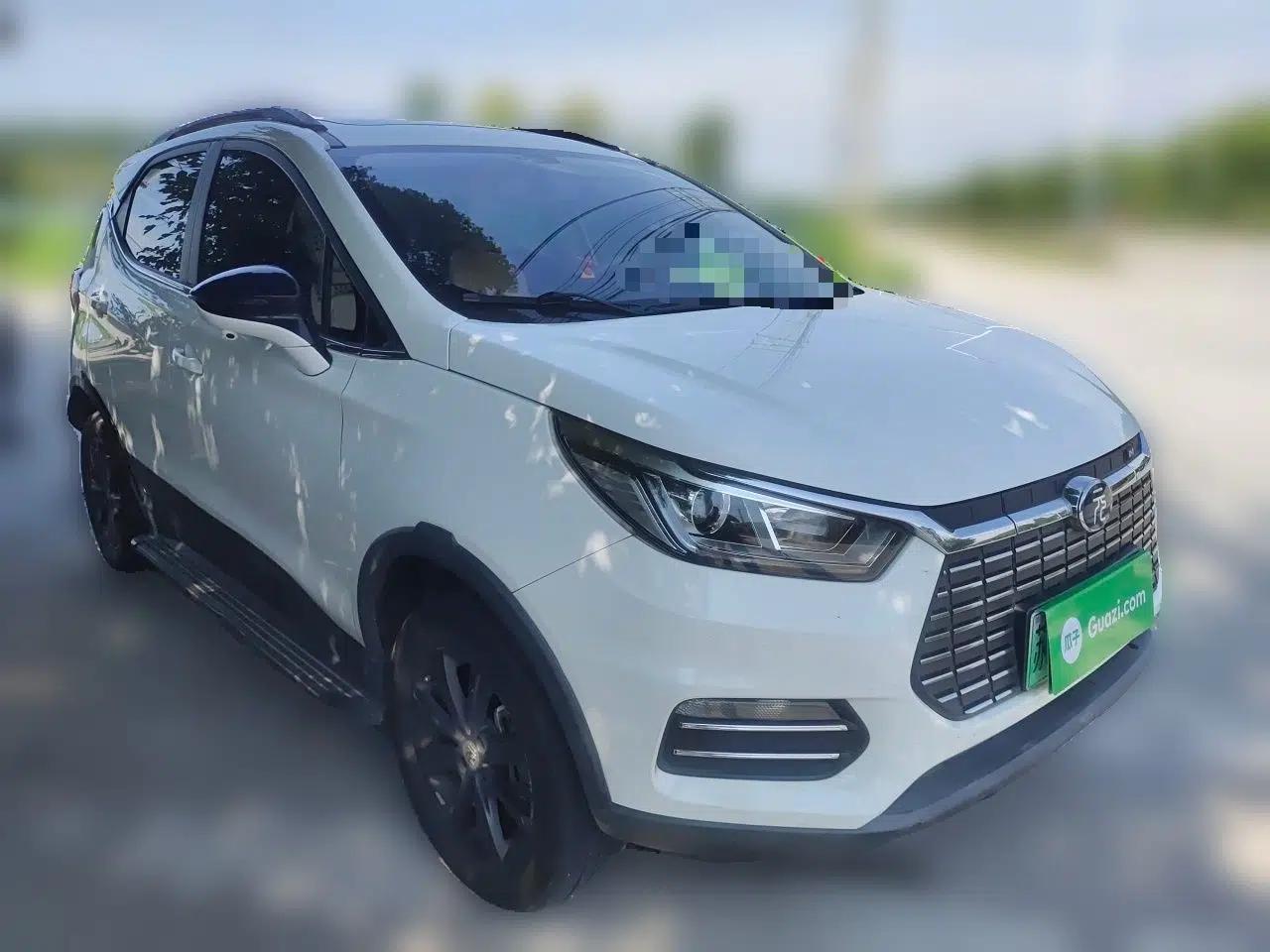 BYD Yuan New Energy 2018 EV360 Smart Connect Cool Edition — миниатюра 3