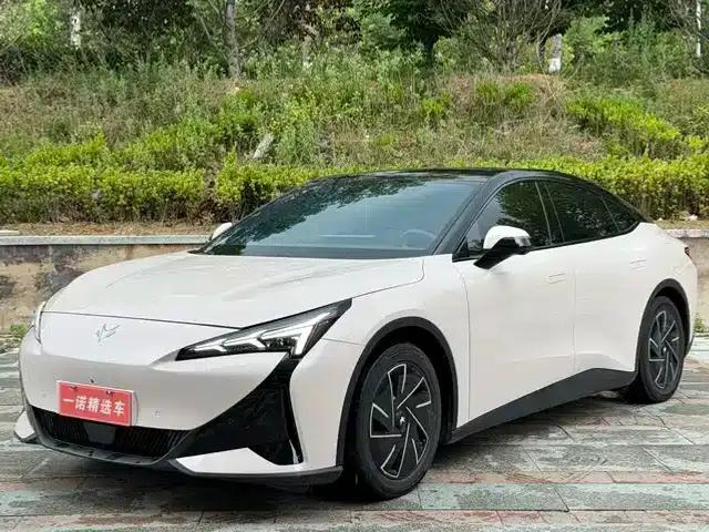 Jihu Alphard S5 2024 Model 560MAX 185kW