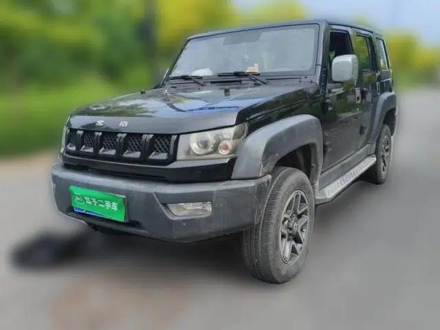 BAIC Off-Road BJ40 2016 40L 2.3T Automatic All-Wheel Drive Premium Edition
