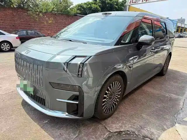 Jike 009 2024 Model Six-Seat Executive Edition AWD 108kWh