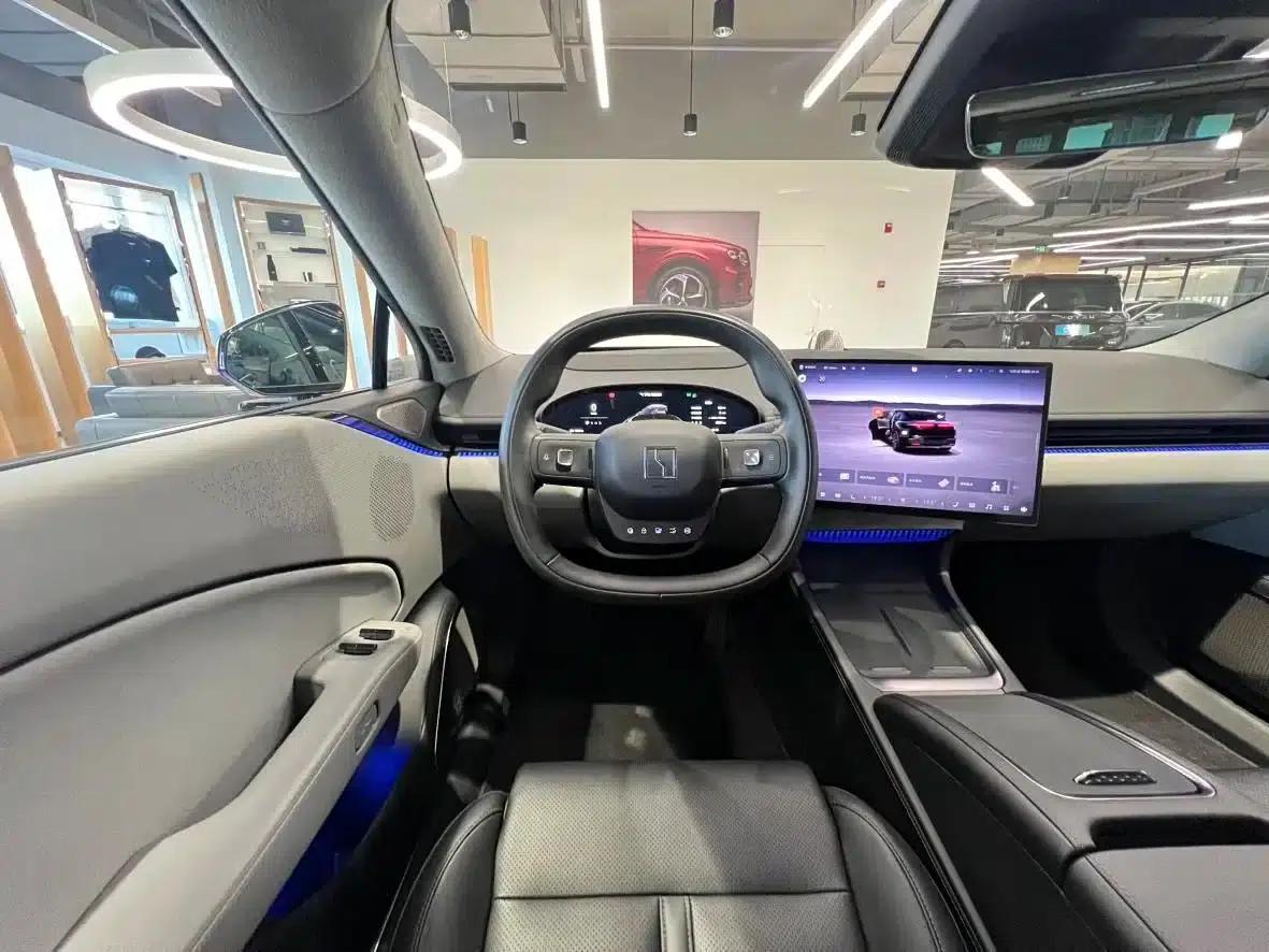 Jike 007 2025 Long Range Rear-Wheel Drive Intelligent Driving Edition 100kWh — миниатюра 12
