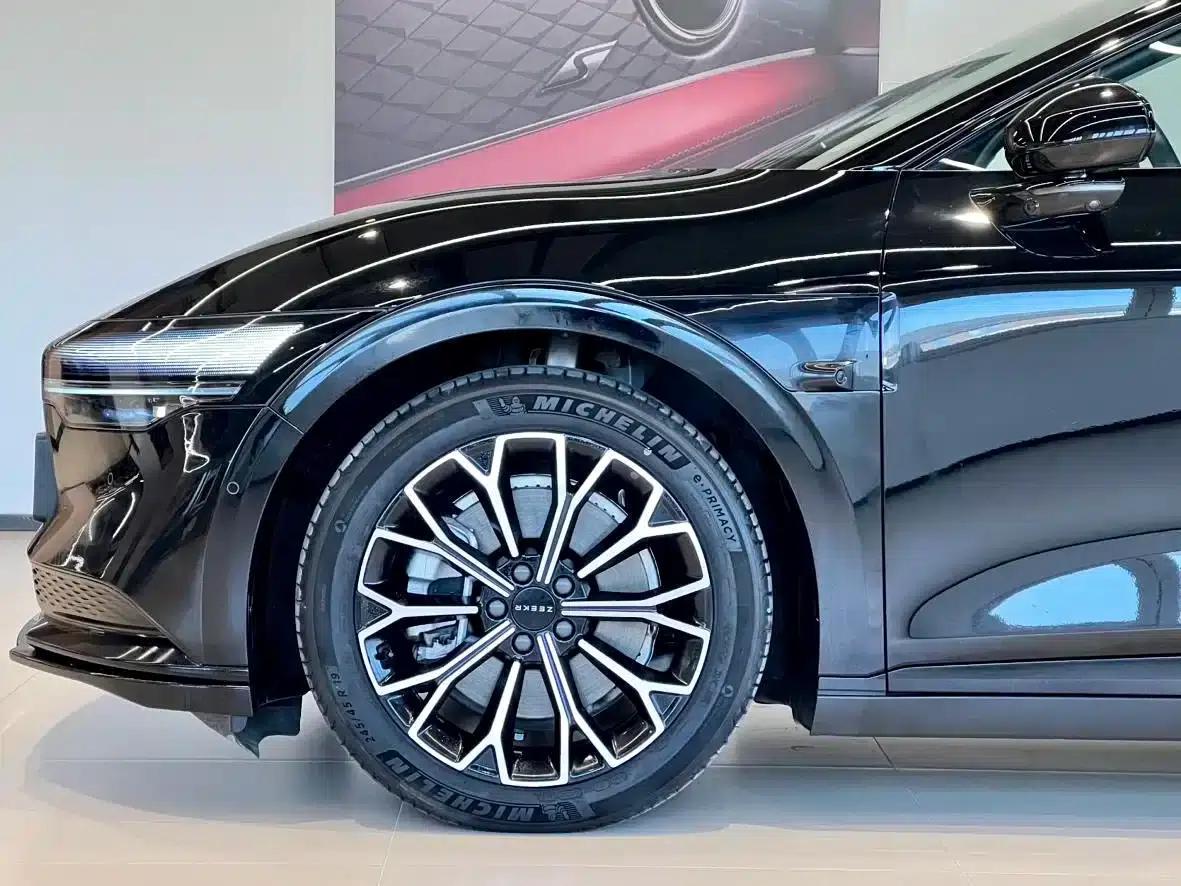 Jike 007 2025 Long Range Rear-Wheel Drive Intelligent Driving Edition 100kWh — миниатюра 4