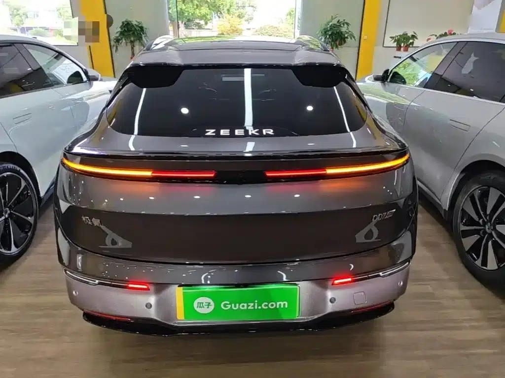 Jike 007GT 2025 Rear-Wheel Drive Intelligent Driving Edition 75kWh — миниатюра 6
