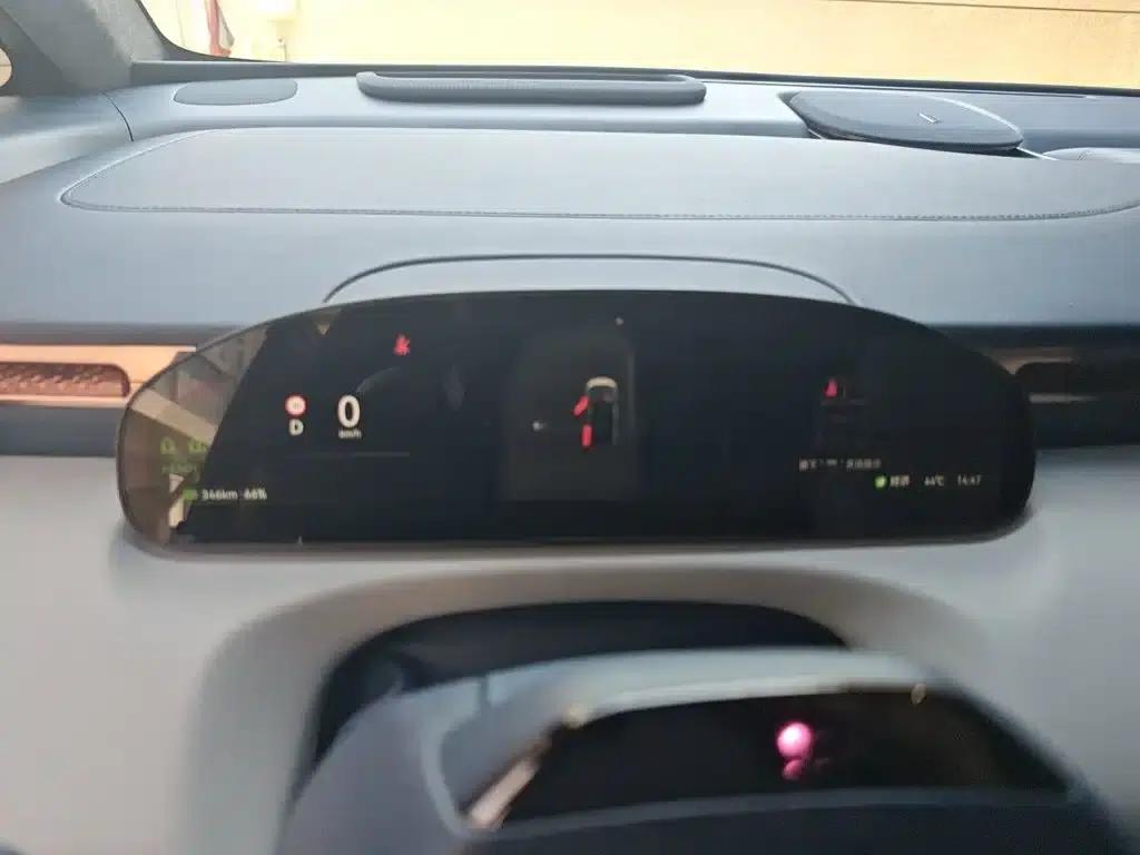 Jike MIX 2025 Long Range Intelligent Driving Edition — миниатюра 4
