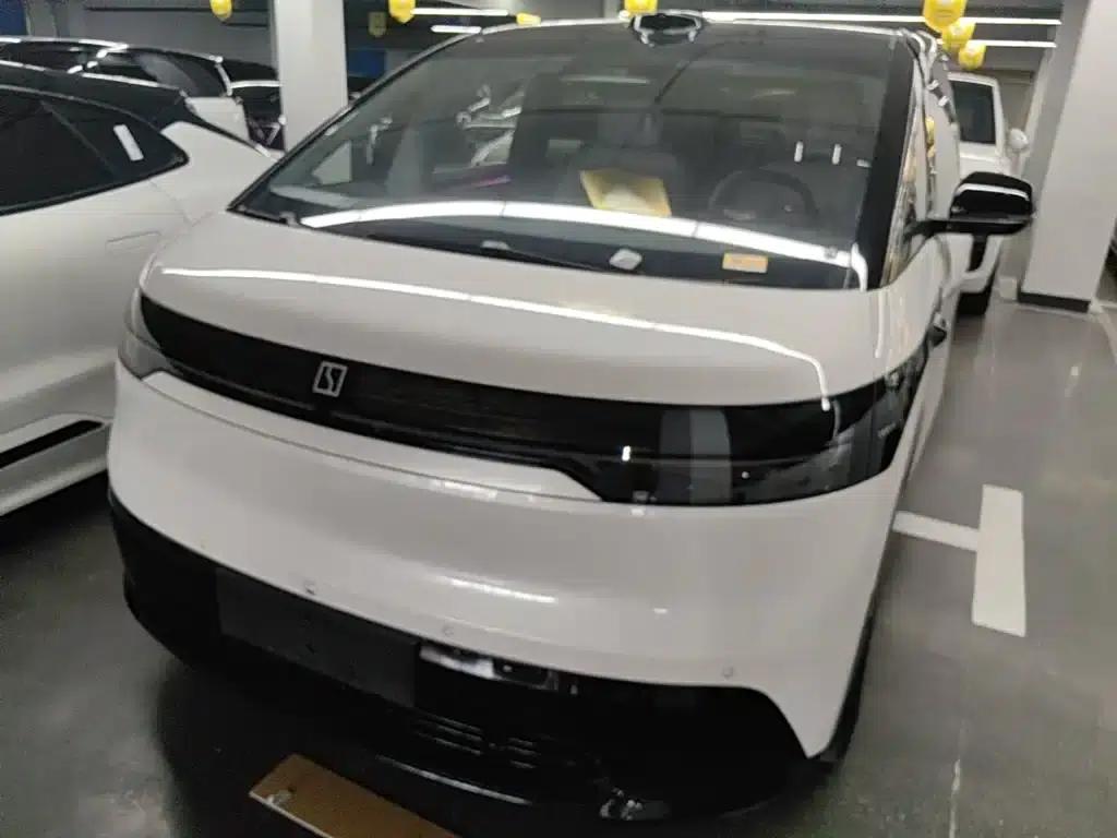 Jike MIX 2025 Intelligent Driving Edition — миниатюра 2